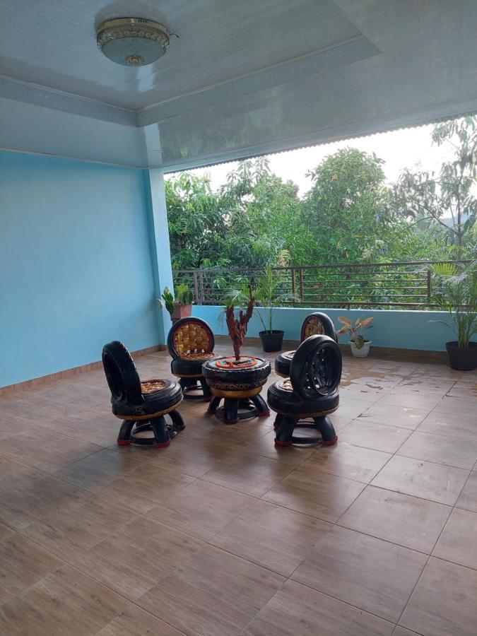 D'Ru Guest House Labuan Bajo Extérieur photo